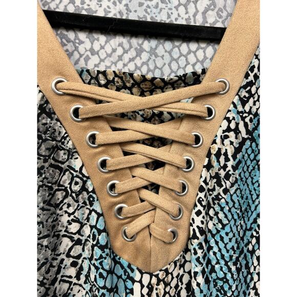 Blooming Rose Reptile Dress Womens Plus size 2X Lace Up front Pullover Animal - Picture 6 of 8